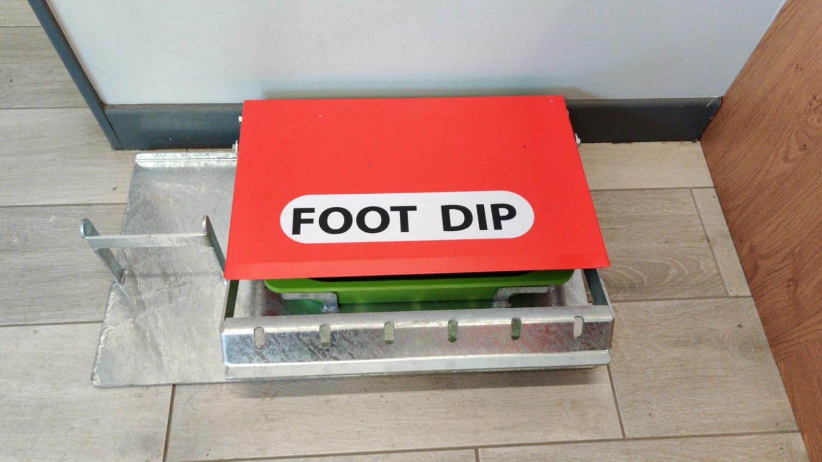 Foot Dip 